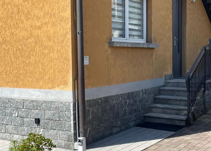 Апартаменты Al Roccolo House Комо