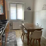 Al Roccolo House 아파트