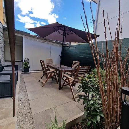 Al Roccolo House كومو