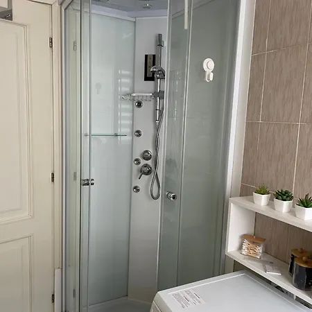 Al Roccolo House شقة