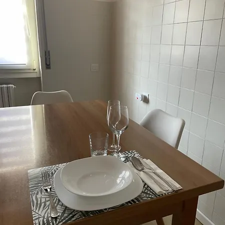 Al Roccolo House كومو