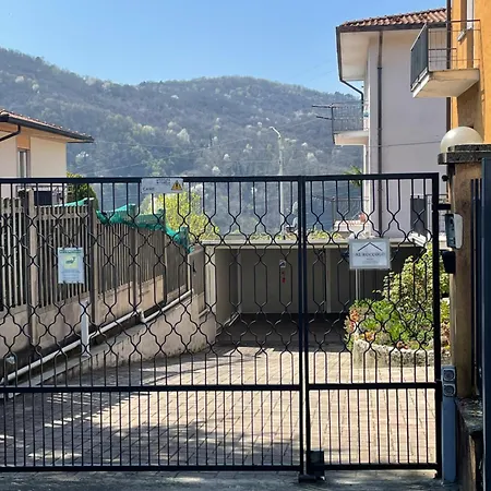 Al Roccolo House شقة كومو