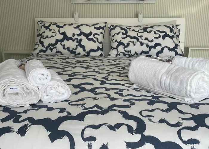 Al Roccolo House Lägenhet Como