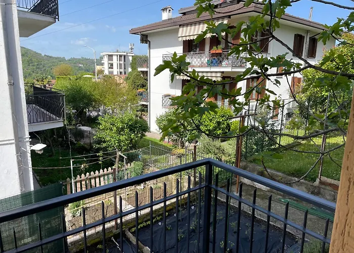 Al Roccolo House קומו